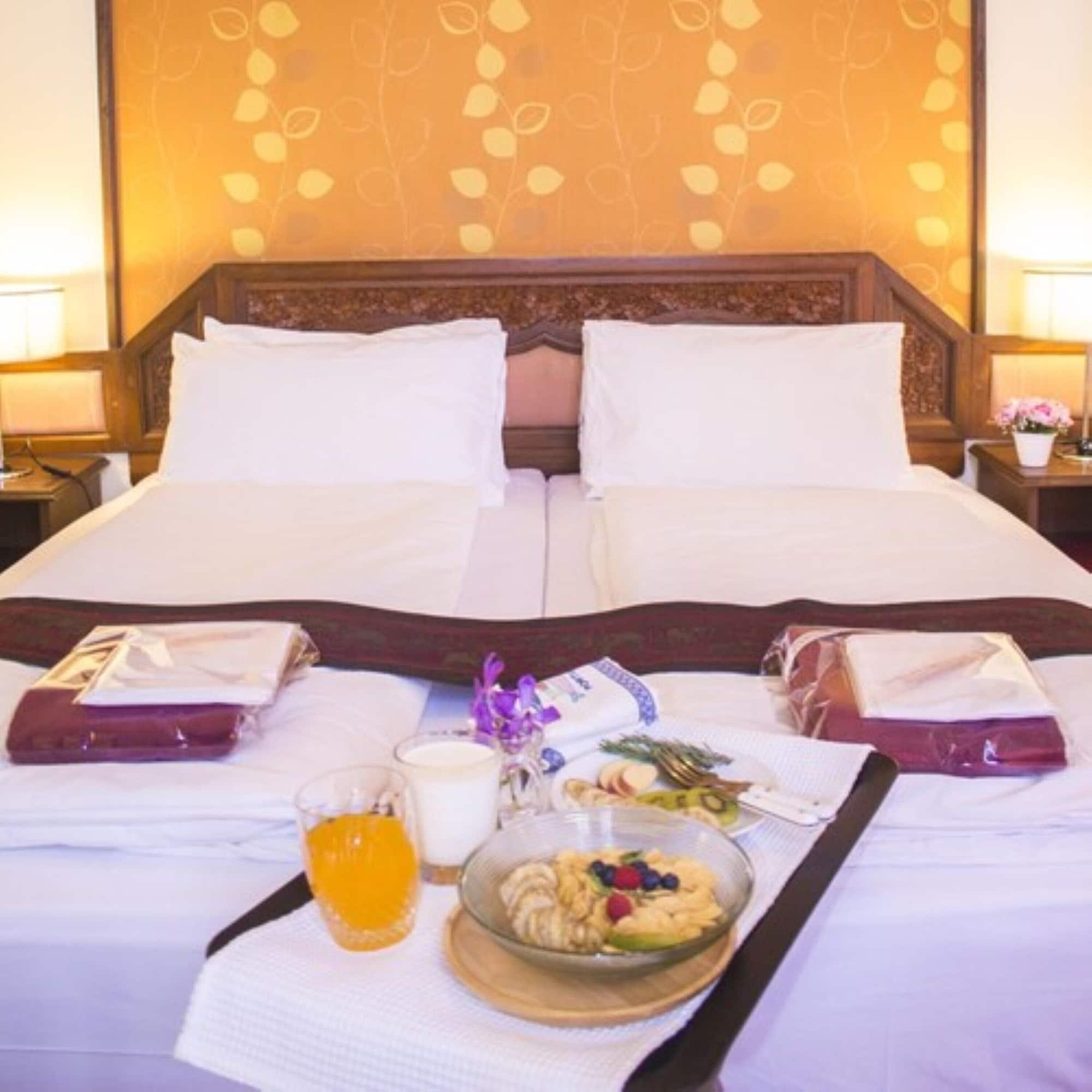 People Place Boutique In Town Hotel - Sha Extra Plus Chiang Mai Exteriör bild