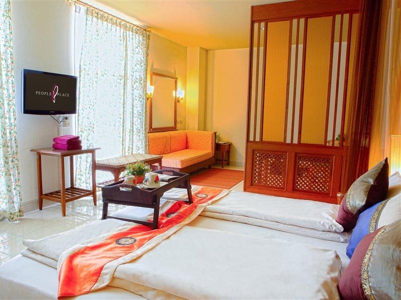 People Place Boutique In Town Hotel - Sha Extra Plus Chiang Mai Exteriör bild