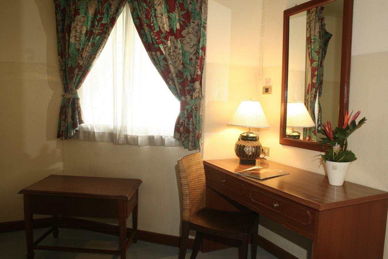 People Place Boutique In Town Hotel - Sha Extra Plus Chiang Mai Exteriör bild