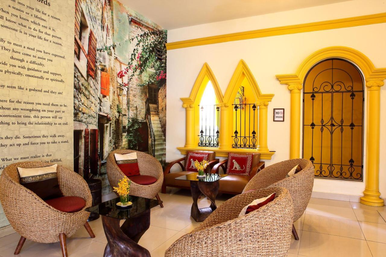 People Place Boutique In Town Hotel - Sha Extra Plus Chiang Mai Exteriör bild